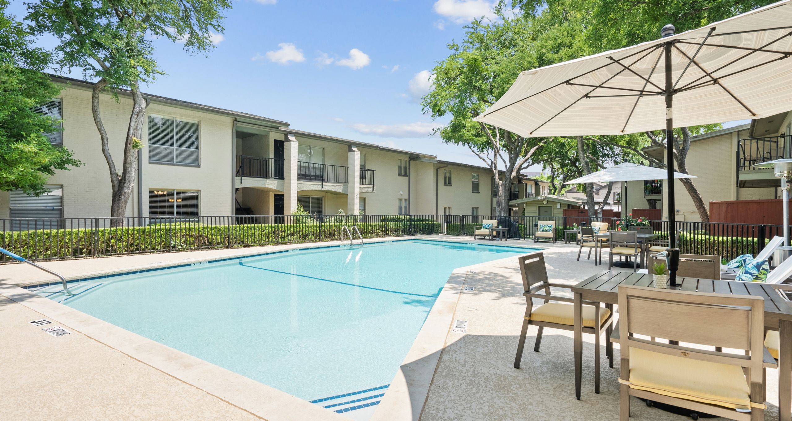 Meadowstone Place 55+ active adult retirement communities in Dallas, TX